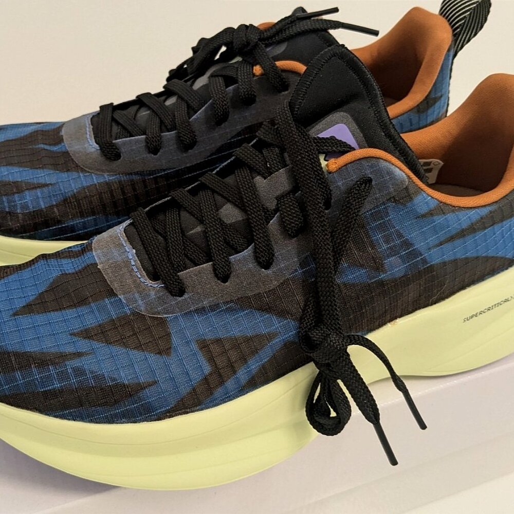 Brandblack Kaiju Running Shoe - Men's Size 8.5 in Blue/Green